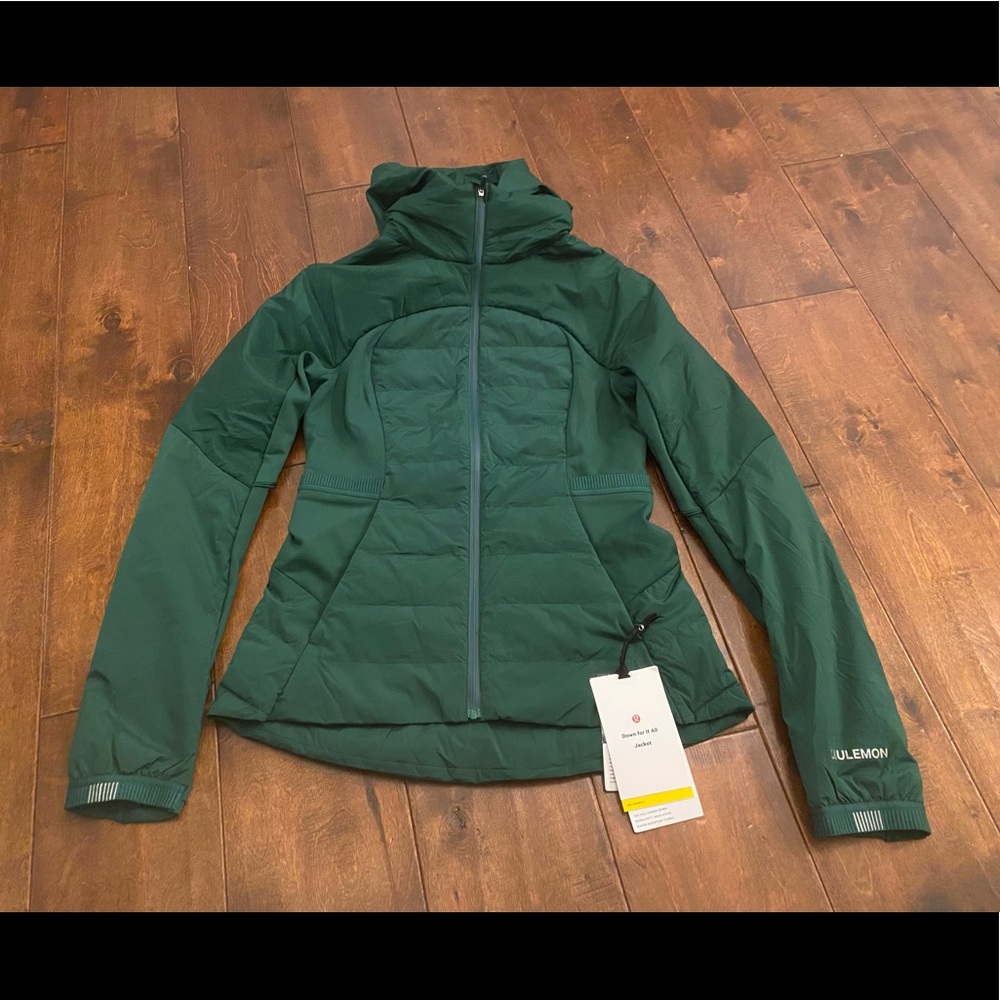 NWT Lululemon Down for it all jacket in everglade, size 6